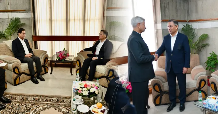 ভারত ও পাকিস্তানের প্রতিনিধিদের সঙ্গে তারেক রহমান